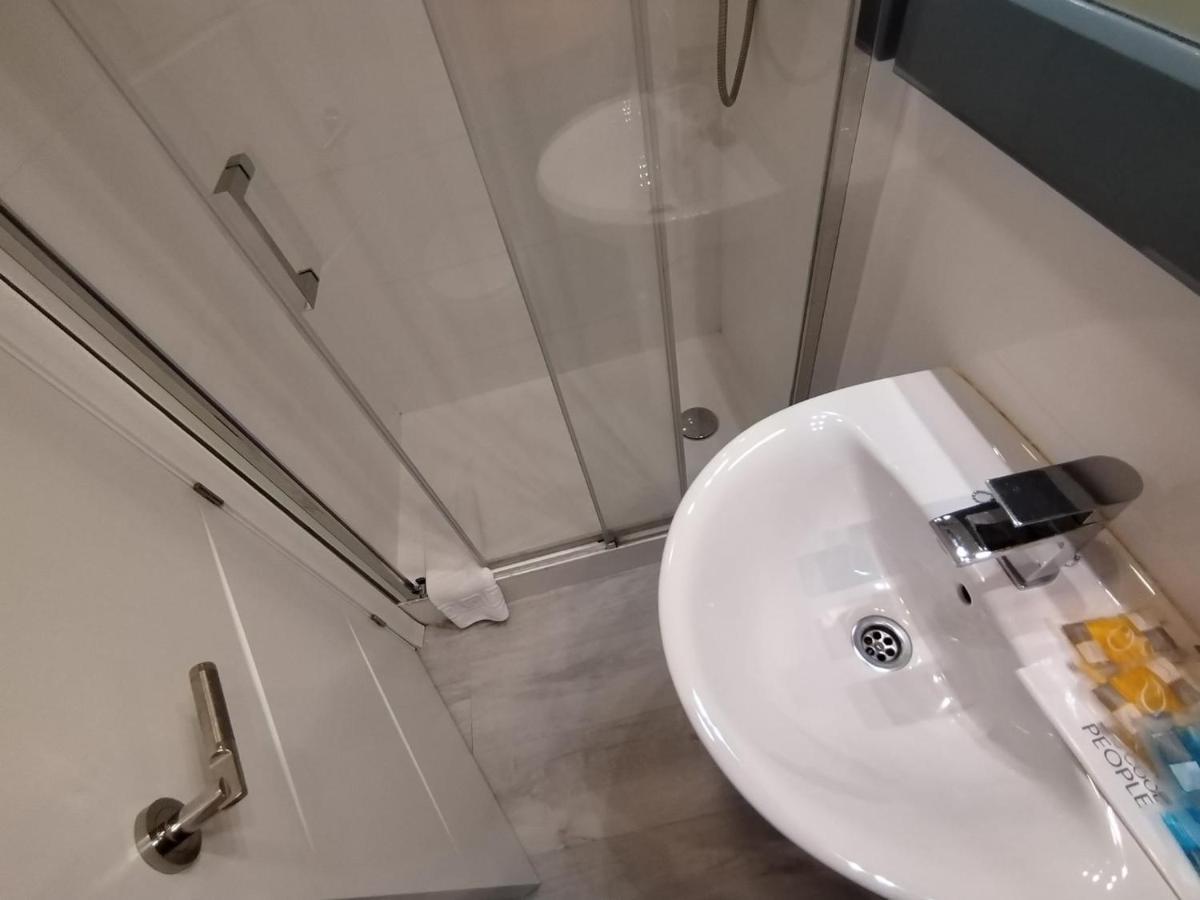Apartamento Para 4 - Puerta Del Sol Madrid Extérieur photo